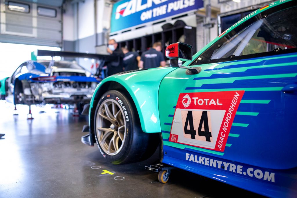 Falken a legjobb 10 között – Nürburgring