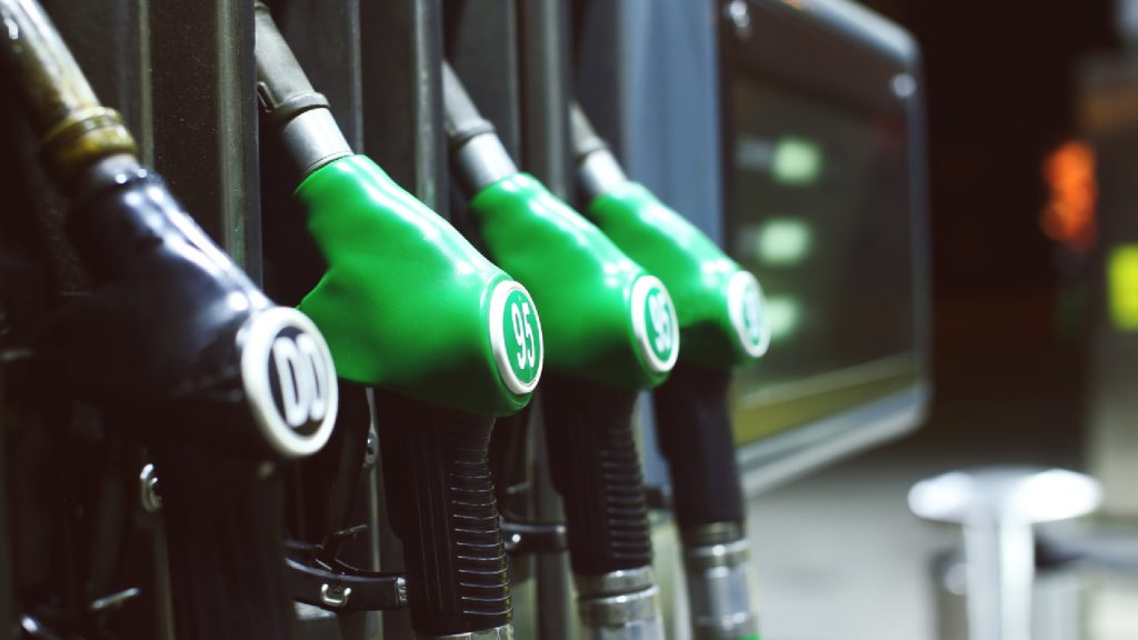 Benzinár: így spóroljon a magas ár mellett a gumiabroncsokkal