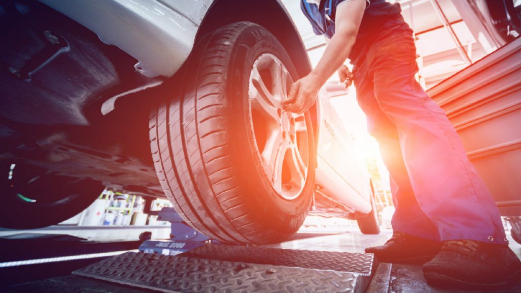 Gumiszerelés árak 2025-ben: abroncscsere és szerelési díjak