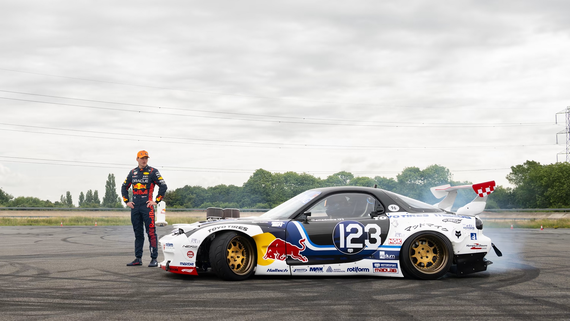 Mad Mike Max Verstappen drift