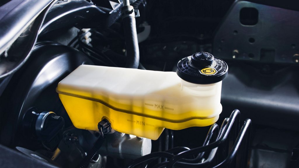 Fékfolyadék csere lépésről-lépésre