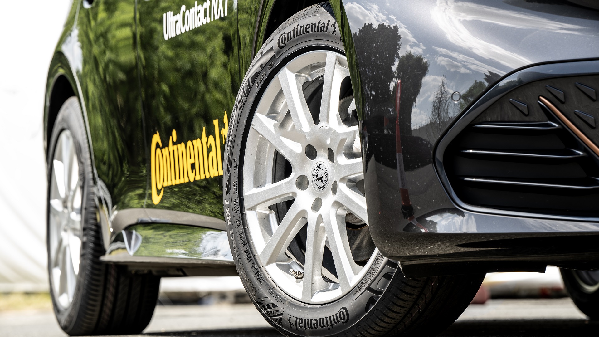 Continental UltraContact NXT