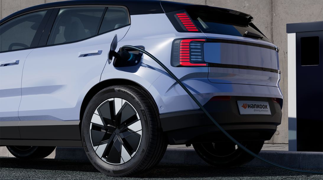 Gumi.hu Blog | Elektromos járművekhez optimalizált gumiabroncsok – Ismerd meg a Hankook iON GT sorozatot!